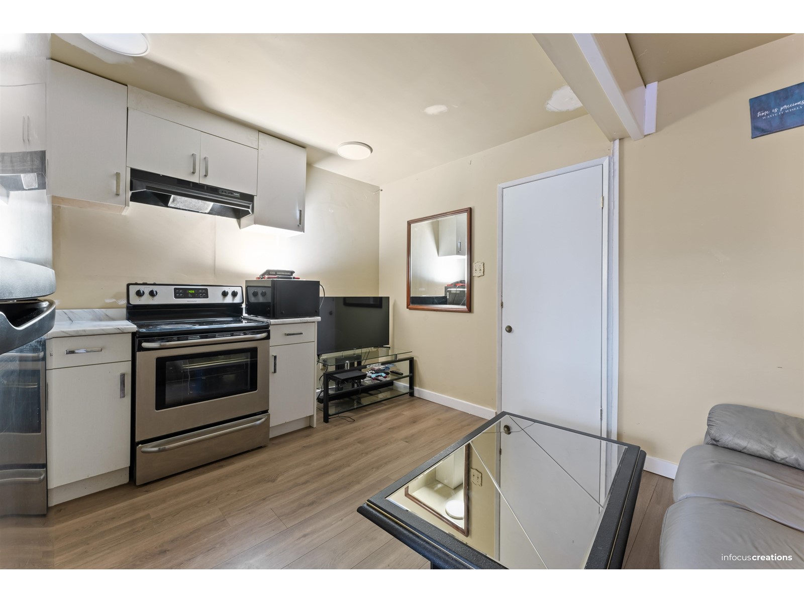 Photo 12 of 2091 Paulson Crescent, Abbotsford BC