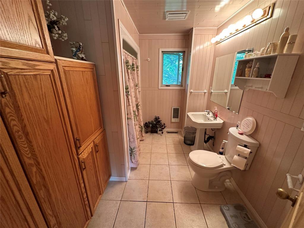 Photo 21 of 56 Arnhold Street, Gull Lake MB