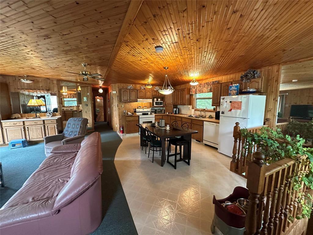 Photo 4 of 56 Arnhold Street, Gull Lake MB