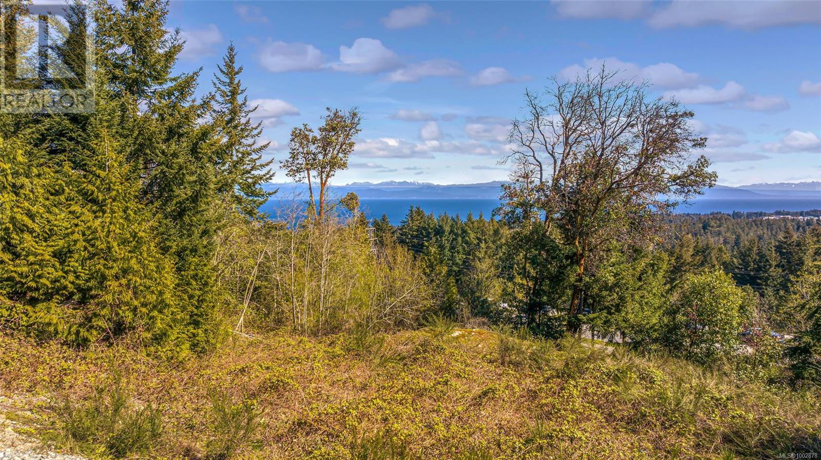 Photo 4 of 5000 Broad Ridge Pl, Lantzville BC