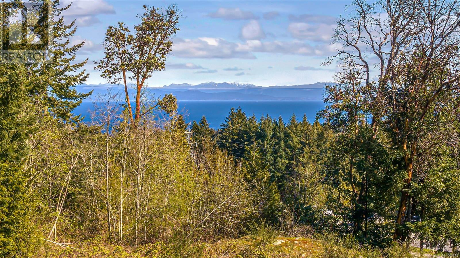 Photo 5 of 5000 Broad Ridge Pl, Lantzville BC