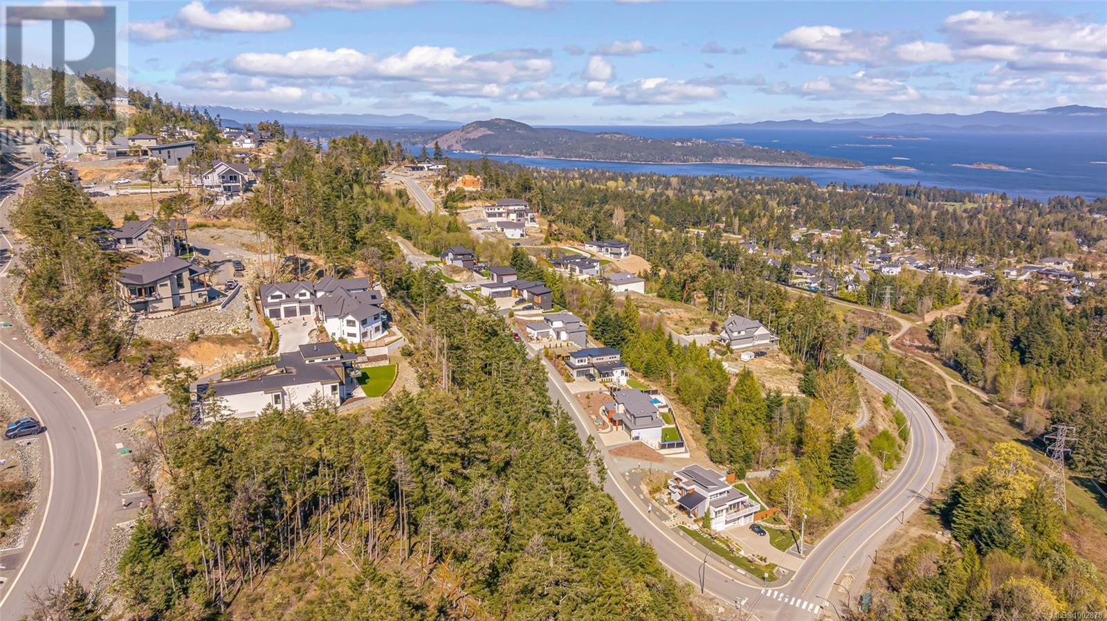 Photo 8 of 5000 Broad Ridge Pl, Lantzville BC