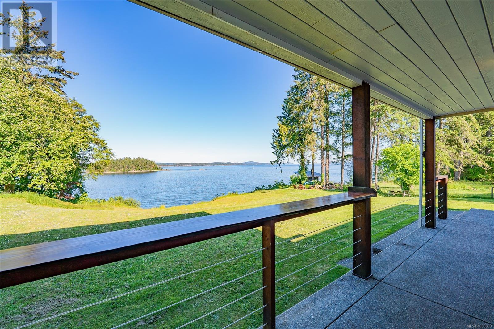 Photo 10 of 1560 Brebber Rd, Nanaimo BC