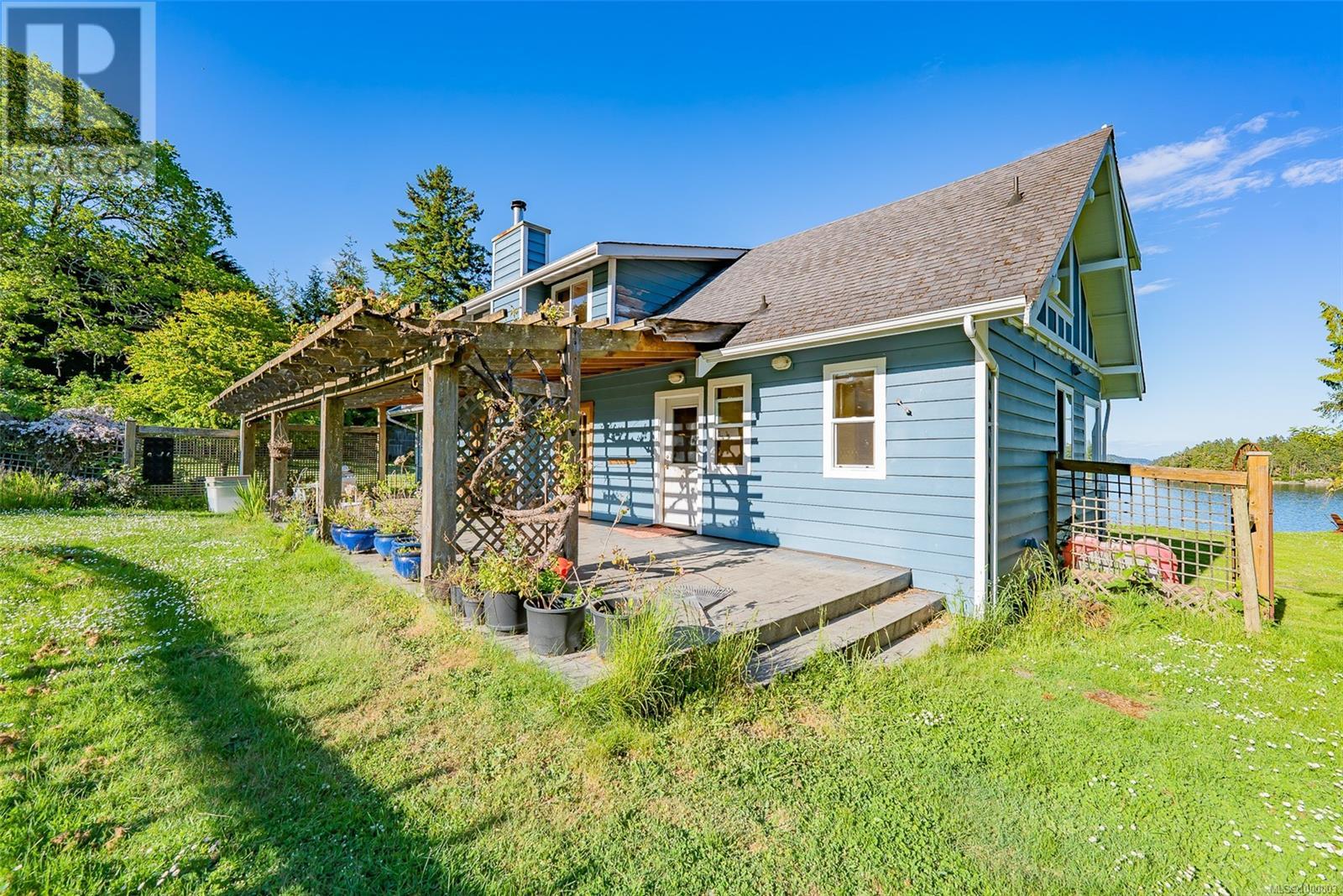 Photo 37 of 1560 Brebber Rd, Nanaimo BC