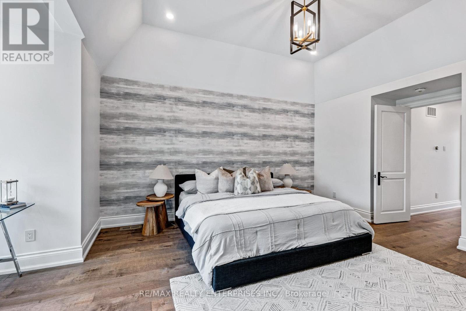 Photo 13 of 714 Atoka Drive, Mississauga ON