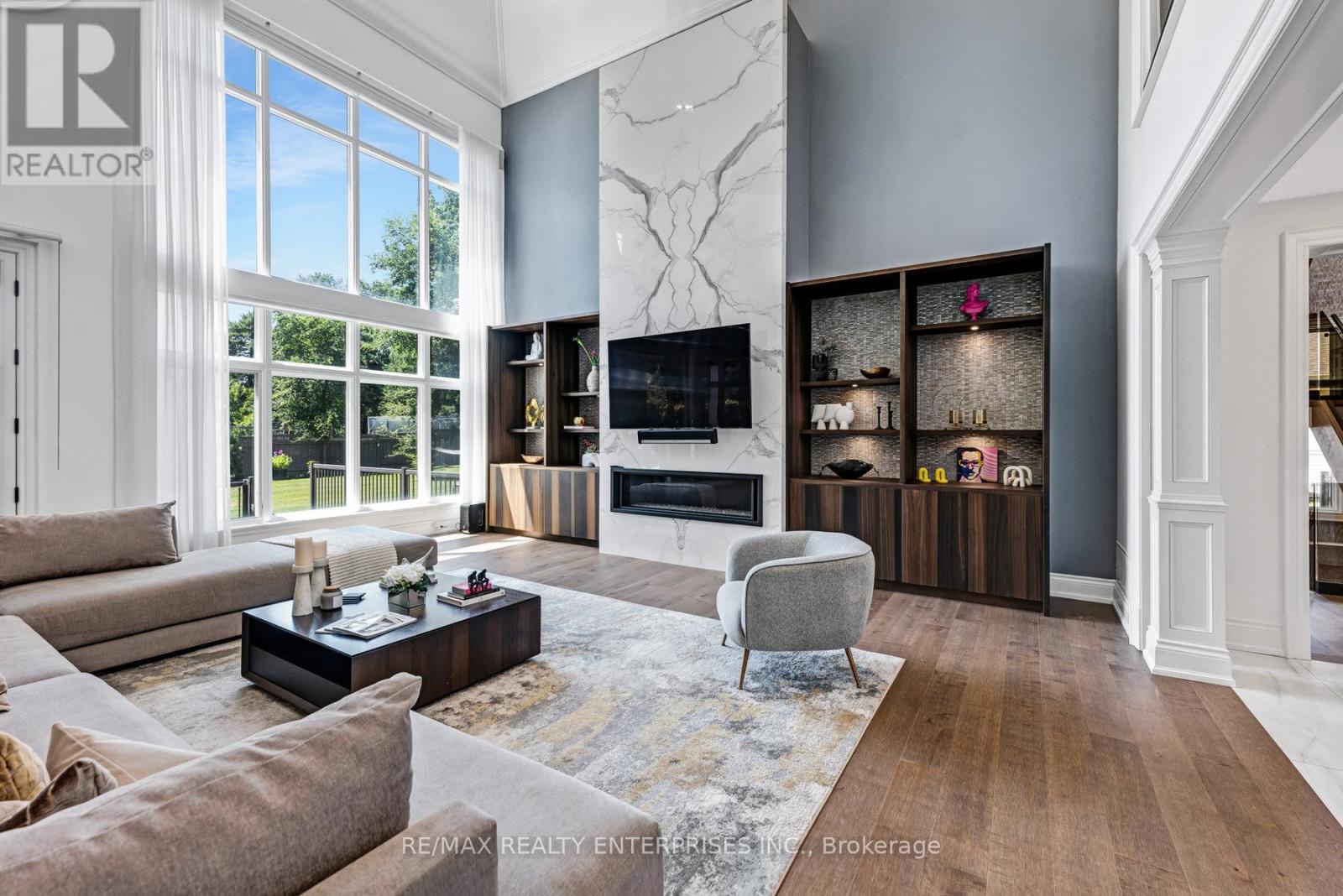 Photo 4 of 714 Atoka Drive, Mississauga ON