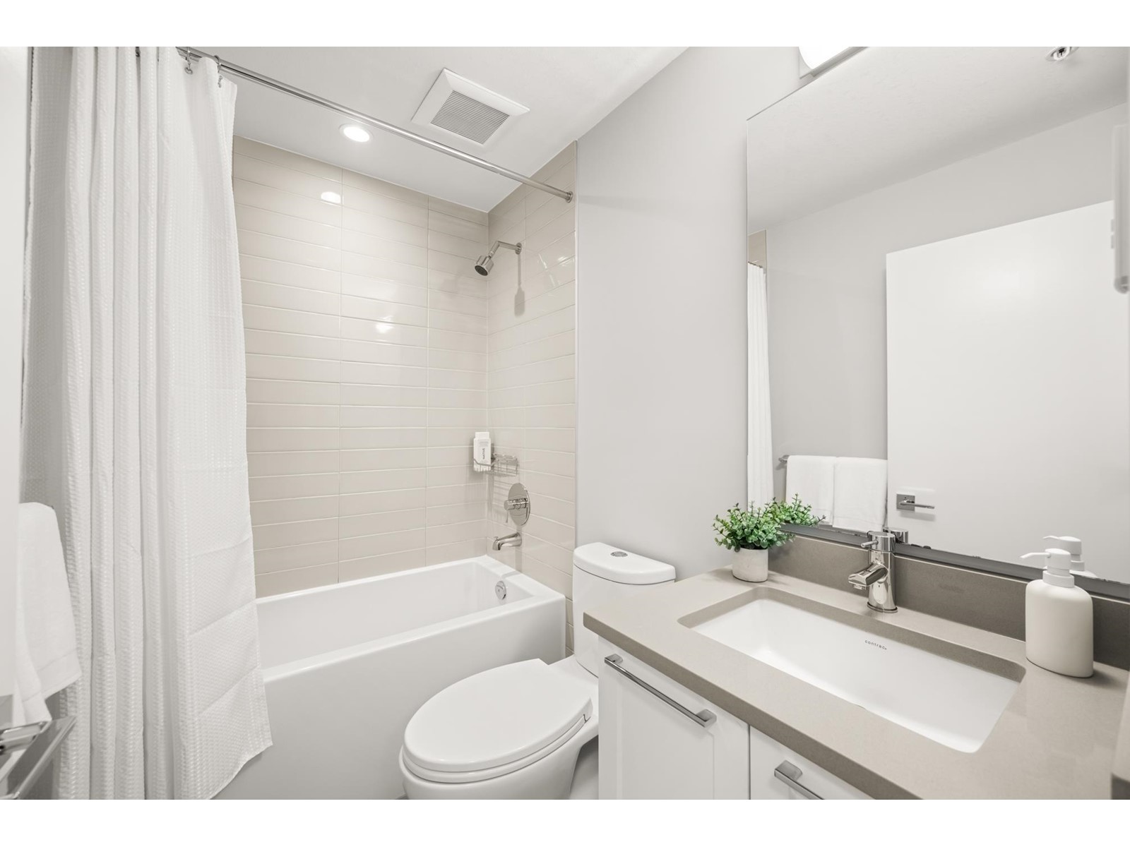 Photo 34 of 37 8217 204 B Street, Langley BC
