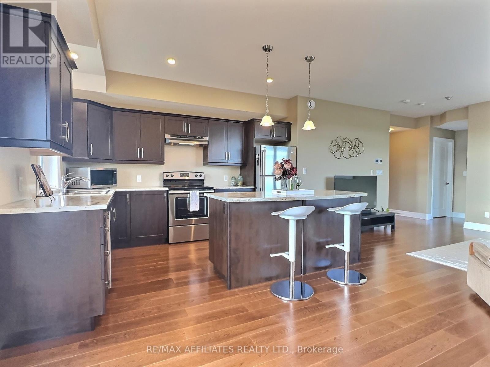 Photo 15 of 303 1109 Millwood Avenue, Brockville ON