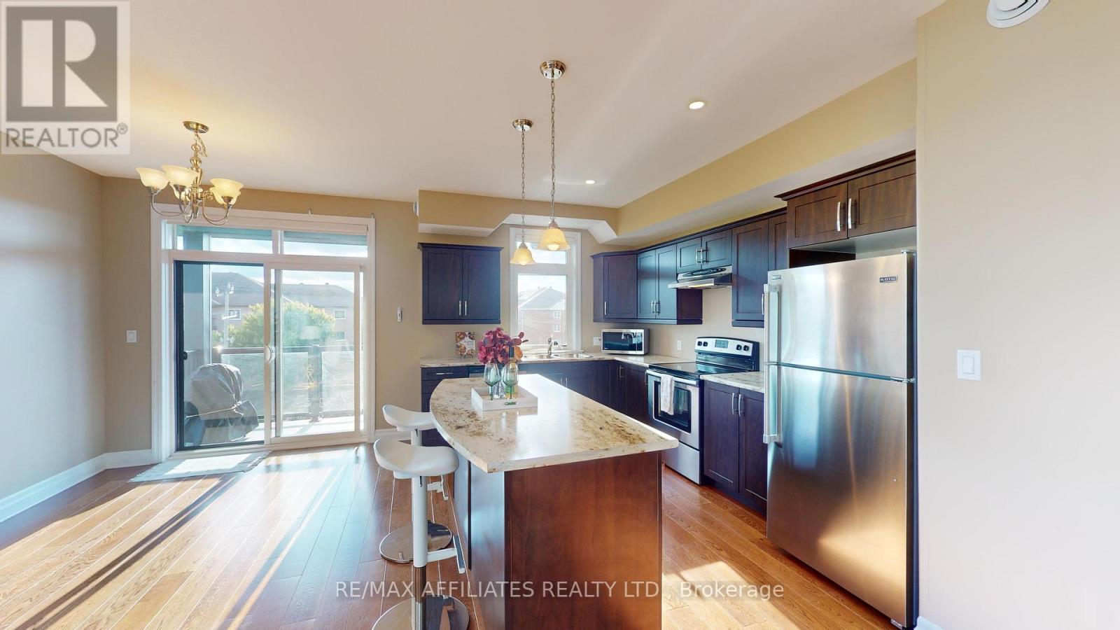 Photo 3 of 303 1109 Millwood Avenue, Brockville ON