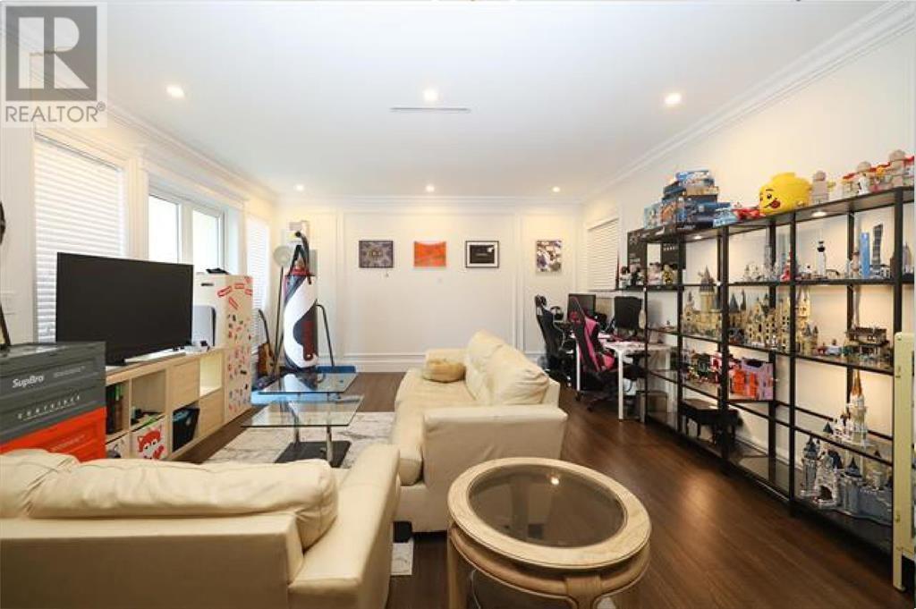 Photo 5 of 875 W 38th Avenue, Vancouver BC