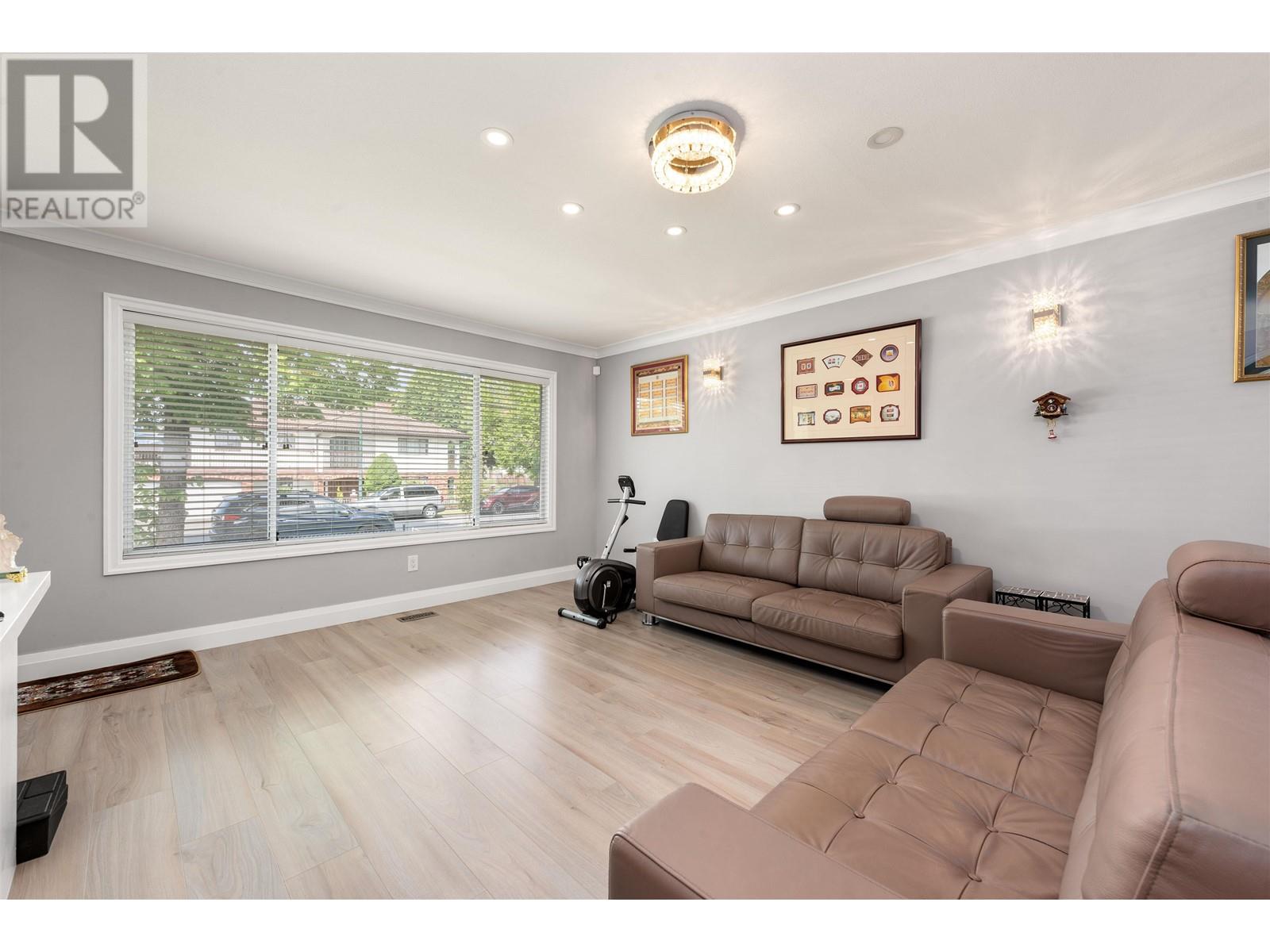 2436 E 45TH AVENUE, Vancouver real estate listing R3013274