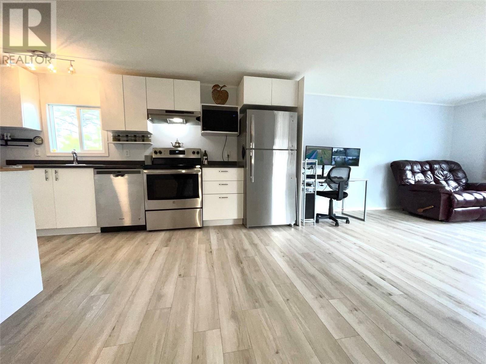 2321 33RD Avenue N, Cranbrook