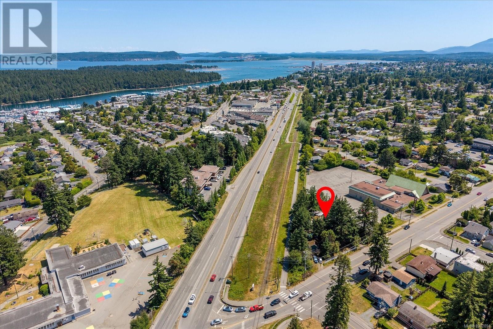 Photo 8 of 1750 Waddington Rd, Nanaimo BC