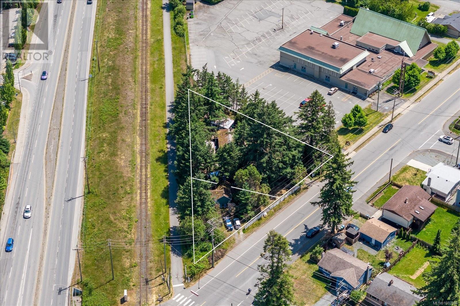 Photo 12 of 1750 Waddington Rd, Nanaimo BC