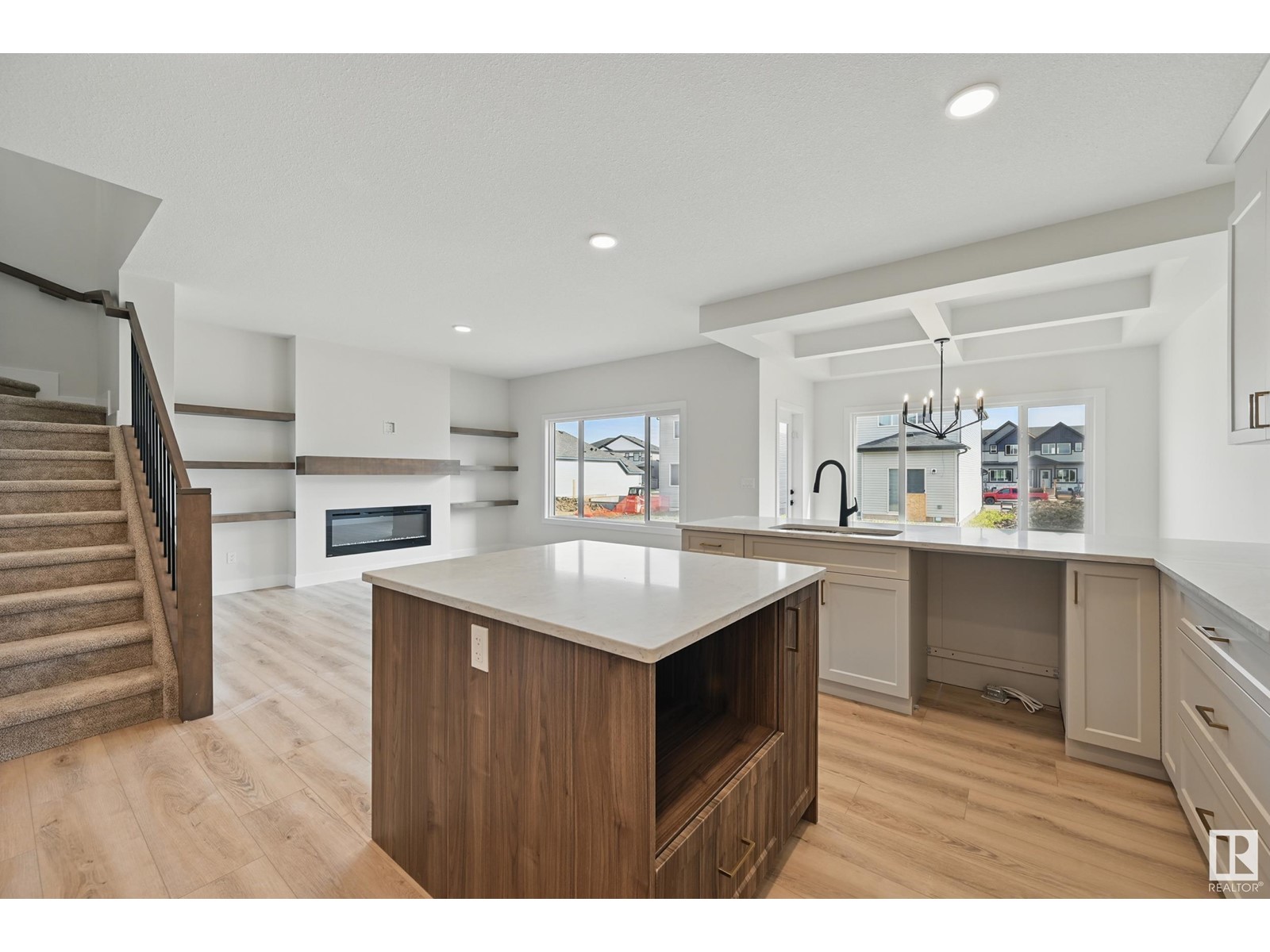 Photo 11 of 6212 Dansereau Cr, Beaumont AB