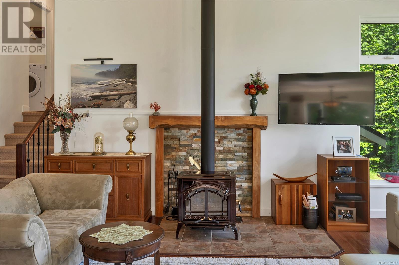 620 Valpy Rd, Quadra Island
