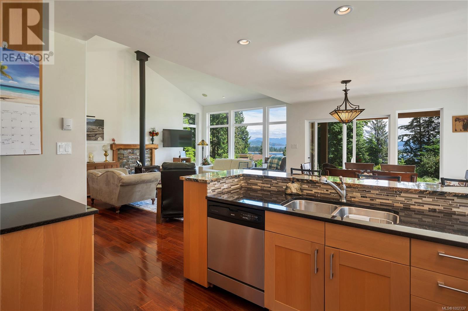 620 Valpy Rd, Quadra Island