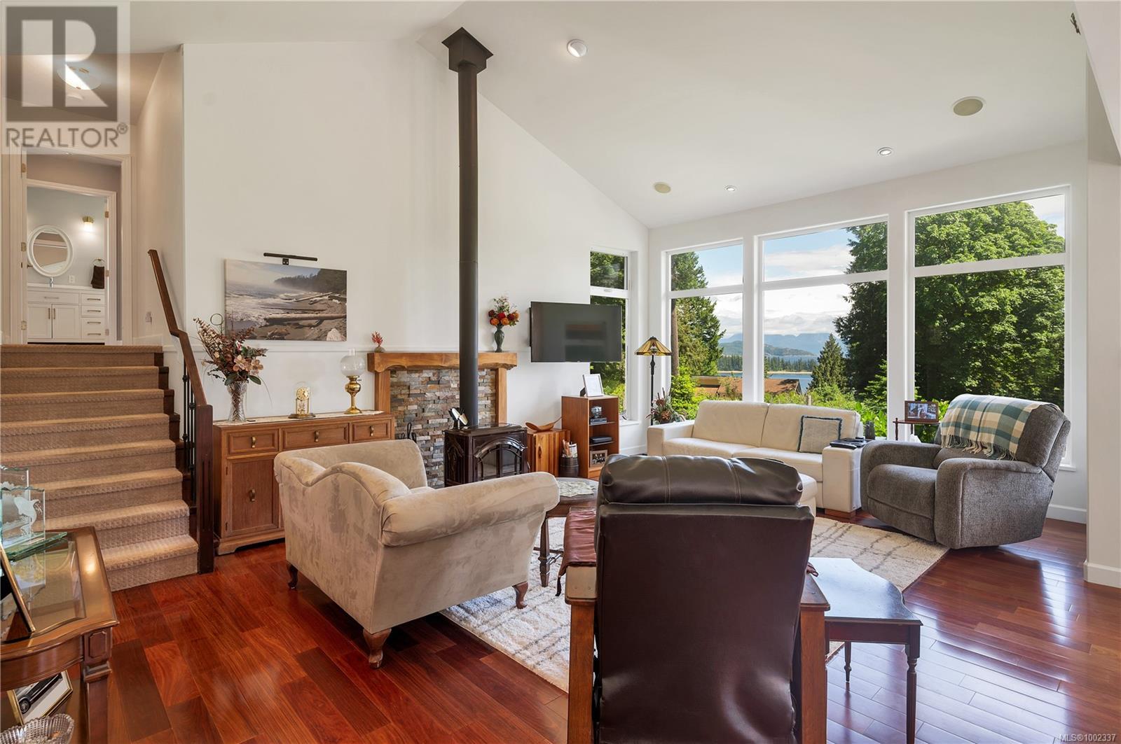 620 Valpy Rd, Quadra Island