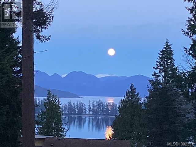 620 Valpy Rd, Quadra Island