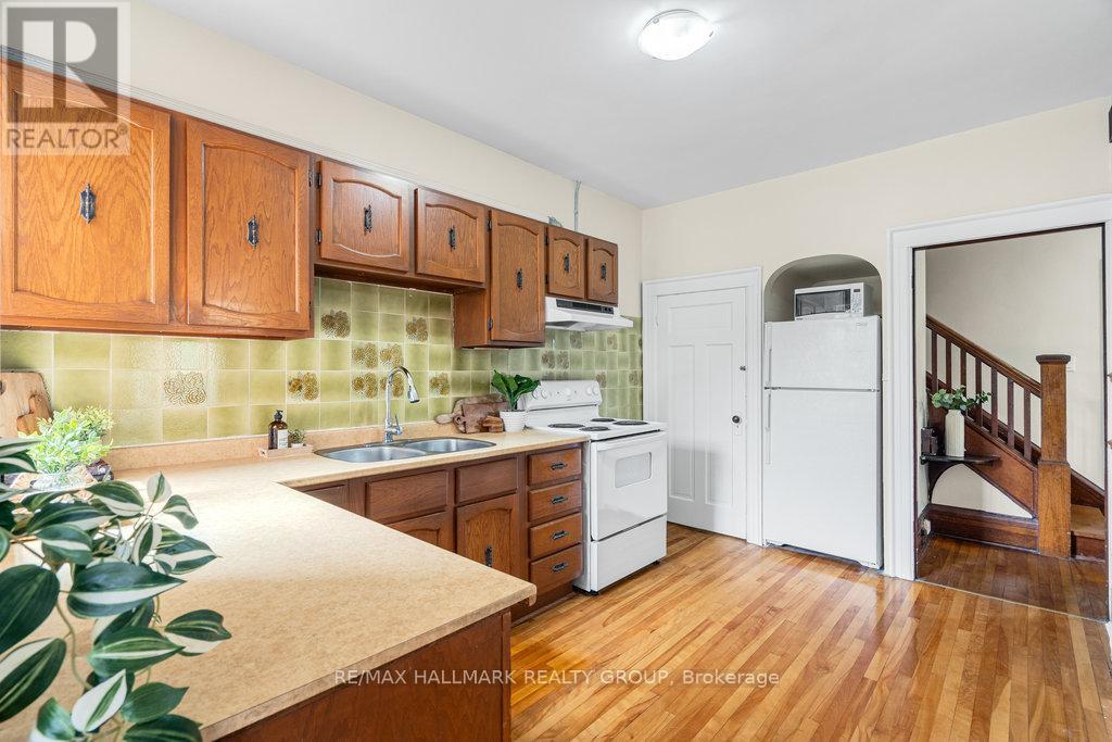 Photo 14 of 386 388 First Avenue, Ottawa ON