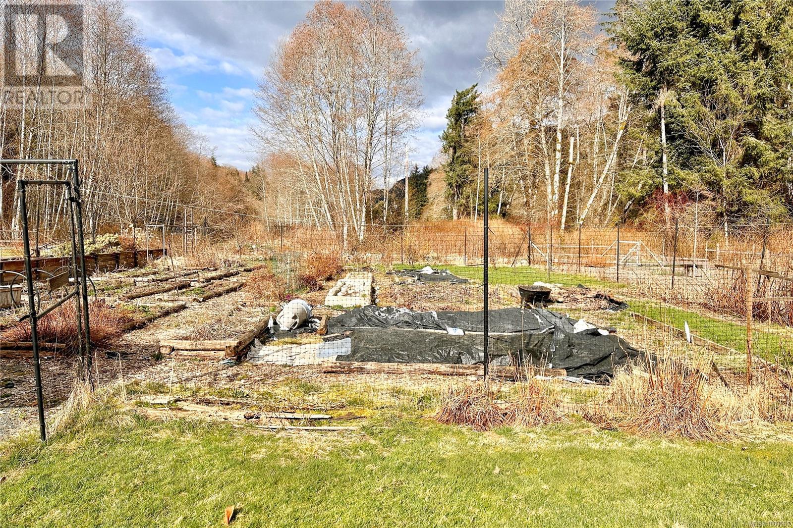 Photo 75 of 1165 Salmon River Main Line, Sayward BC
