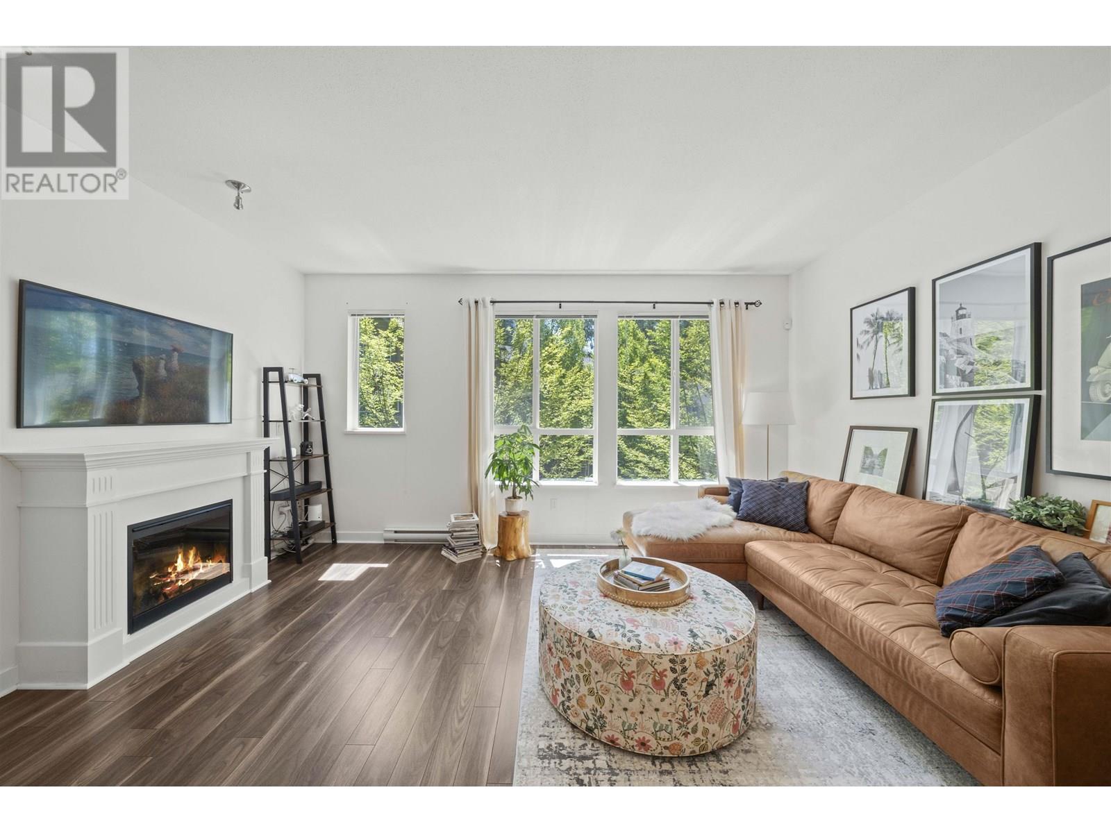 Photo 4 of 108 1480 Southview Street, Coquitlam BC
