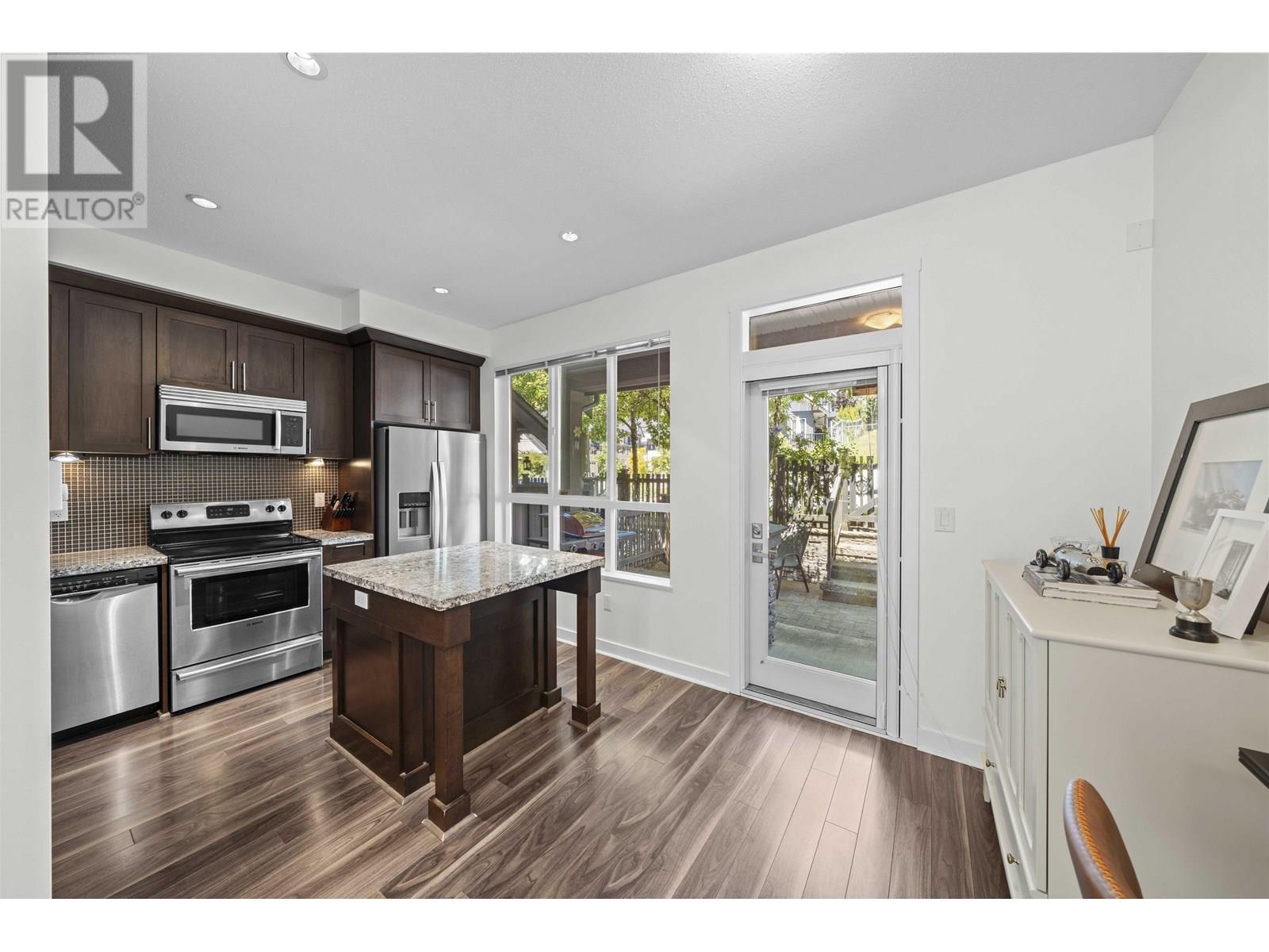 Photo 3 of 108 1480 Southview Street, Coquitlam BC