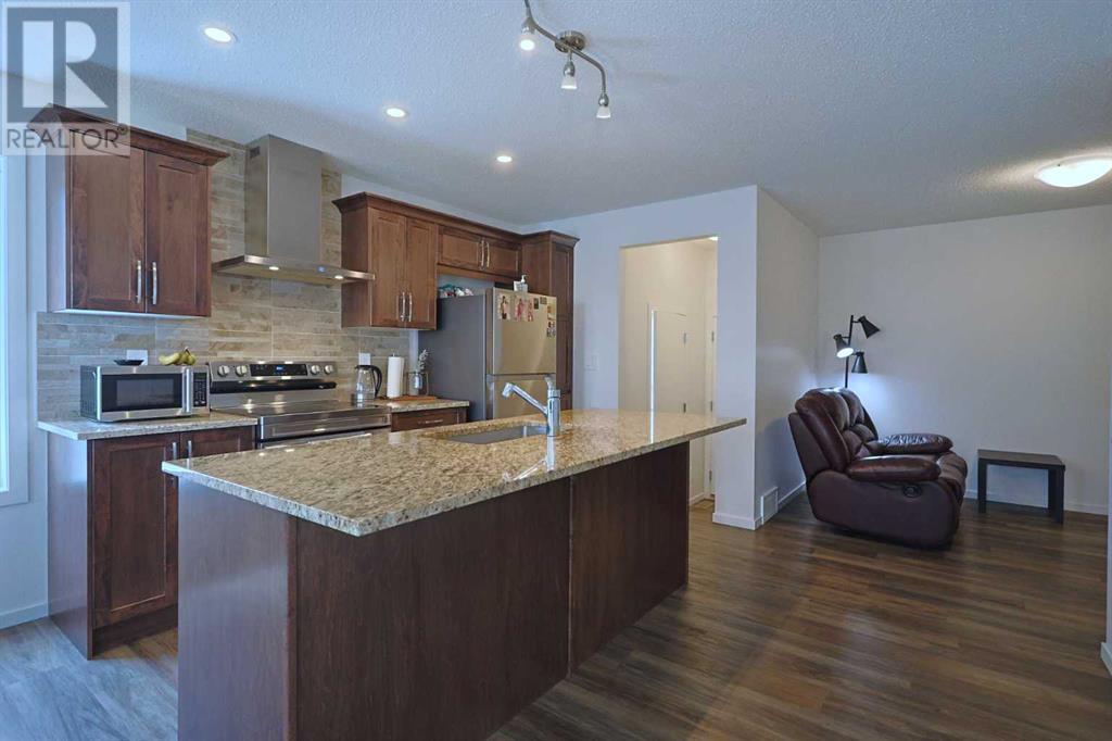 Single Family House for Sale in  Yorkville Avenue SW Yorkville Calgary 