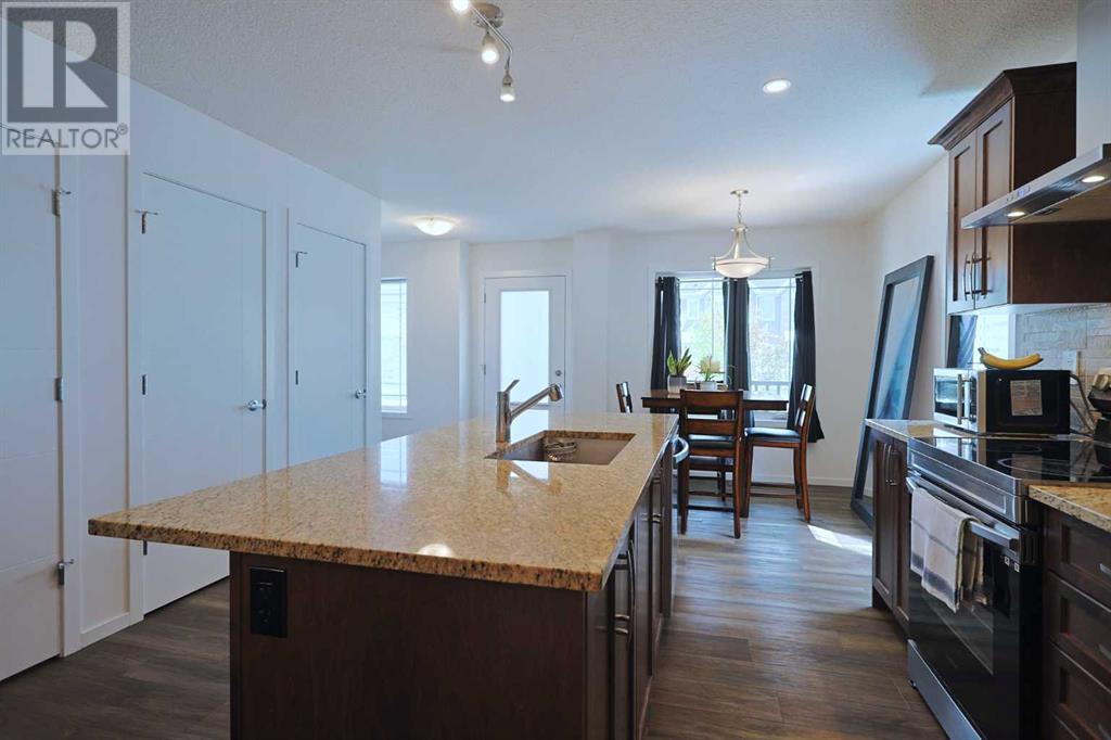 Single Family House for Sale in  Yorkville Avenue SW Yorkville Calgary 