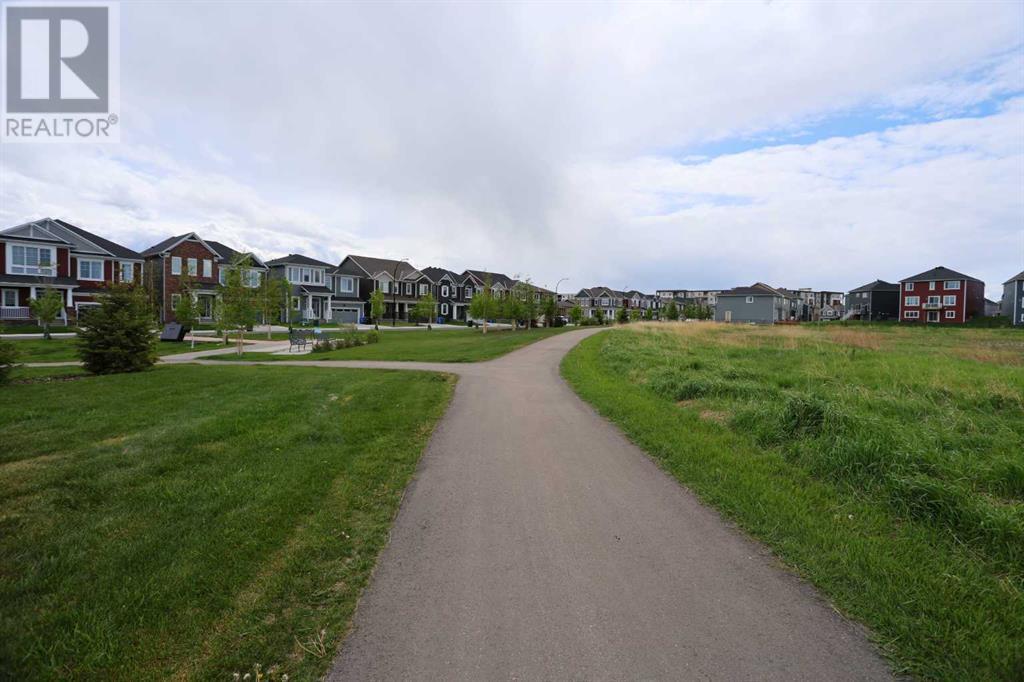 Single Family House for Sale in  Yorkville Avenue SW Yorkville Calgary 