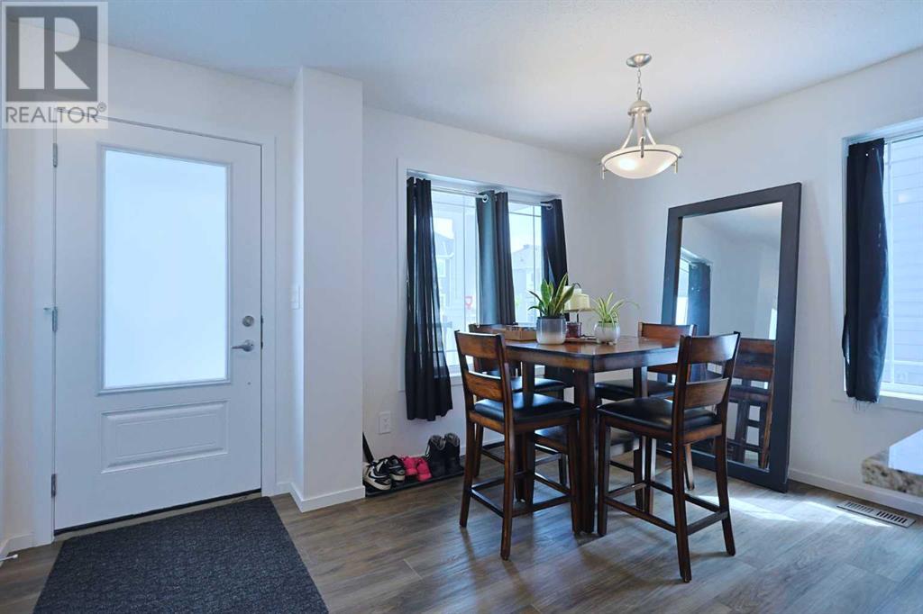 Single Family House for Sale in  Yorkville Avenue SW Yorkville Calgary 