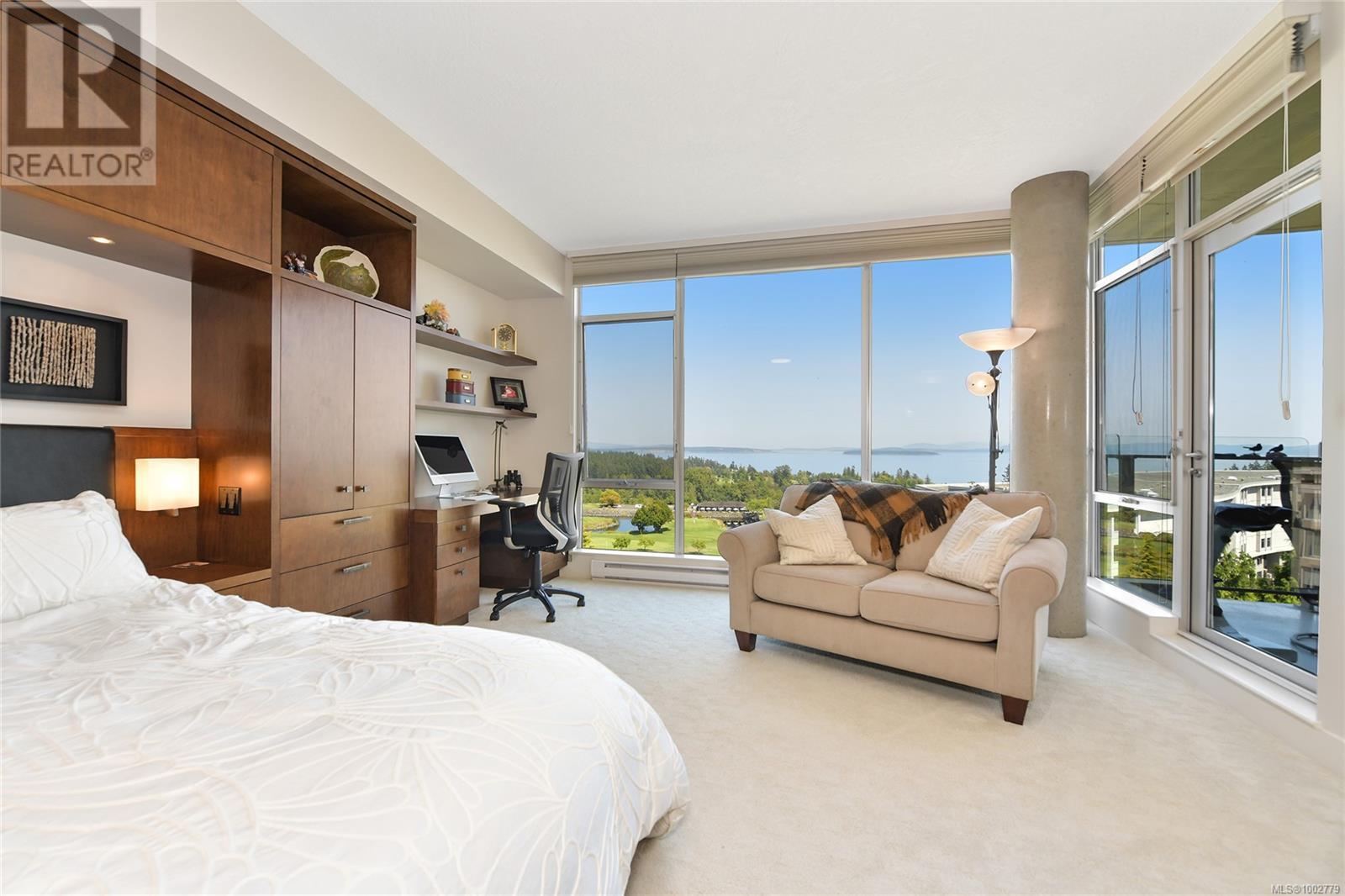 Photo 27 of 503 738 Sayward Hill Terr, Saanich BC