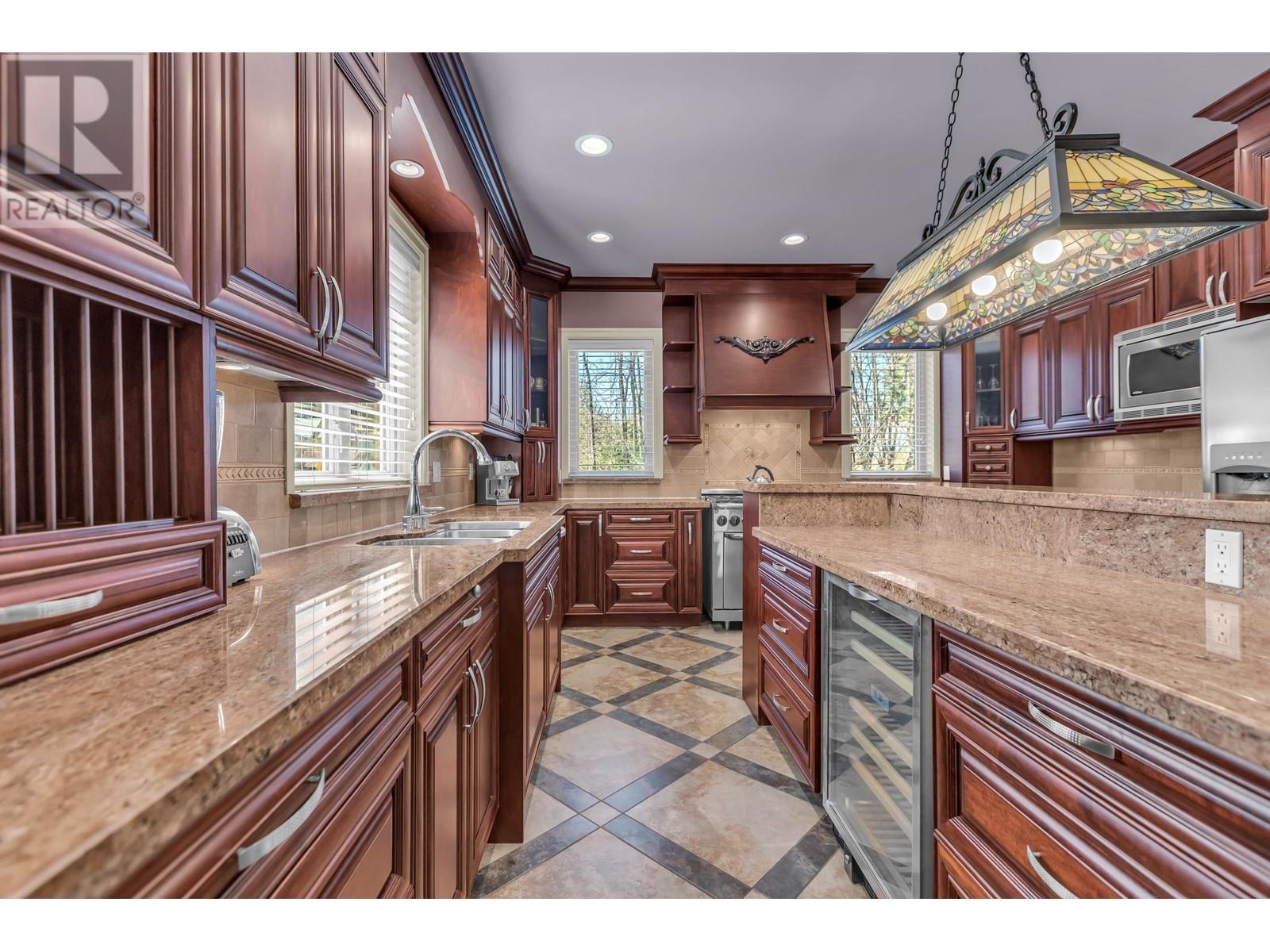 Photo 13 of 2701 St George Street, Port Moody BC