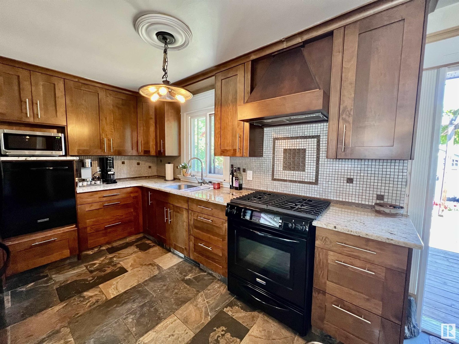 Single Family House Bungalow for Sale in   AV NW Edmonton 