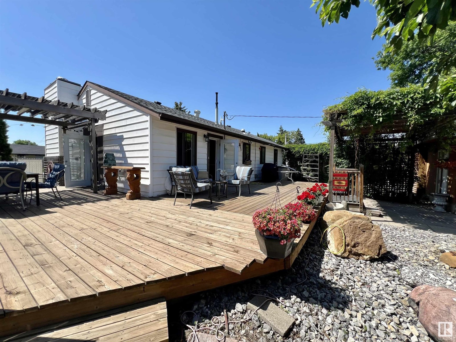 Single Family House Bungalow for Sale in   AV NW Edmonton 