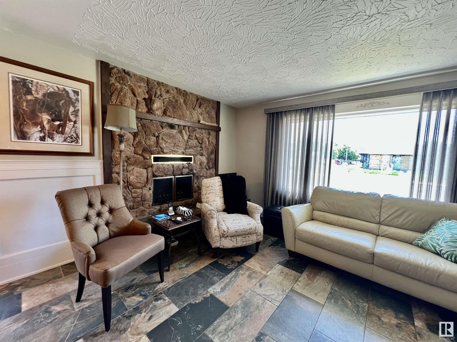 Single Family House Bungalow for Sale in   AV NW Edmonton 
