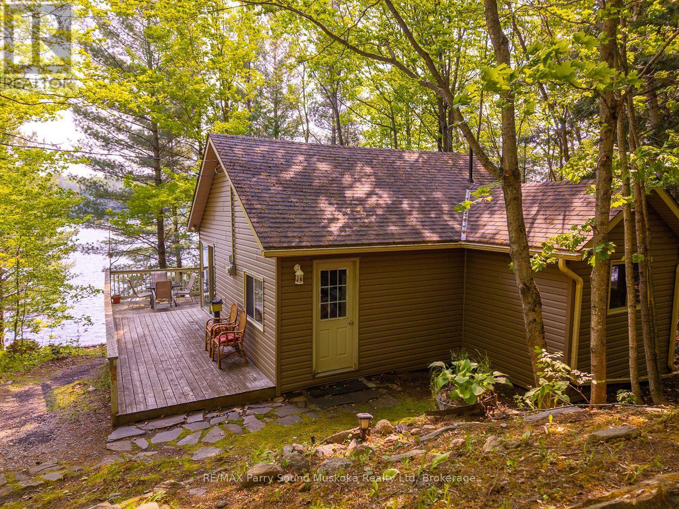Photo 6 of 40 Jack And Vernas Lane, Magnetawan ON