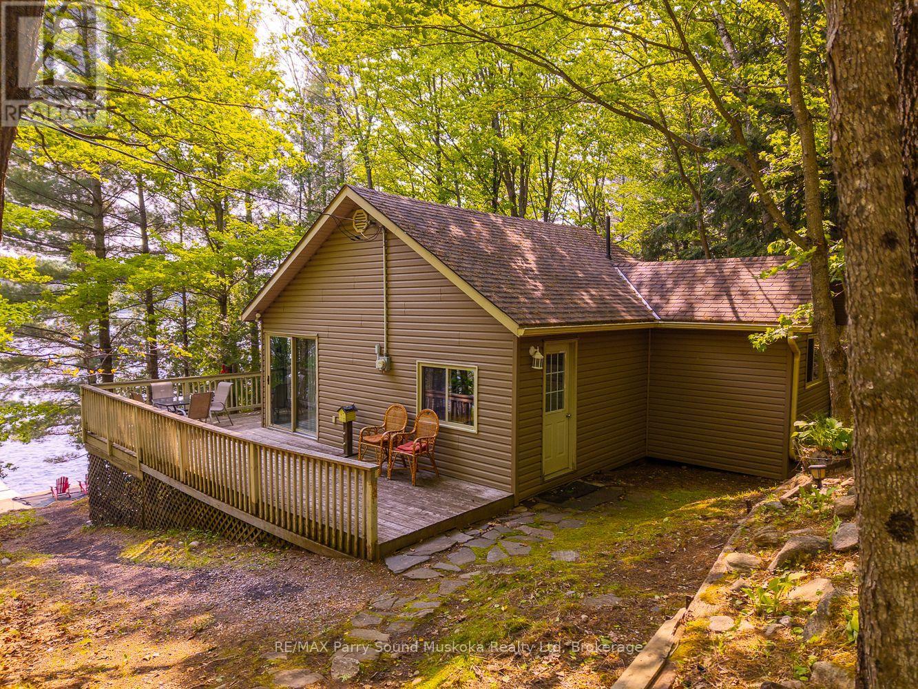 Photo 8 of 40 Jack And Vernas Lane, Magnetawan ON