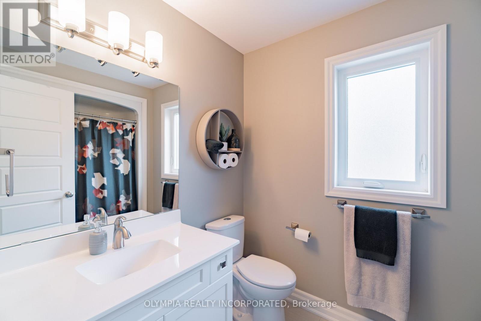 Photo 36 of 6149 Cuviello Court, Niagara Falls ON