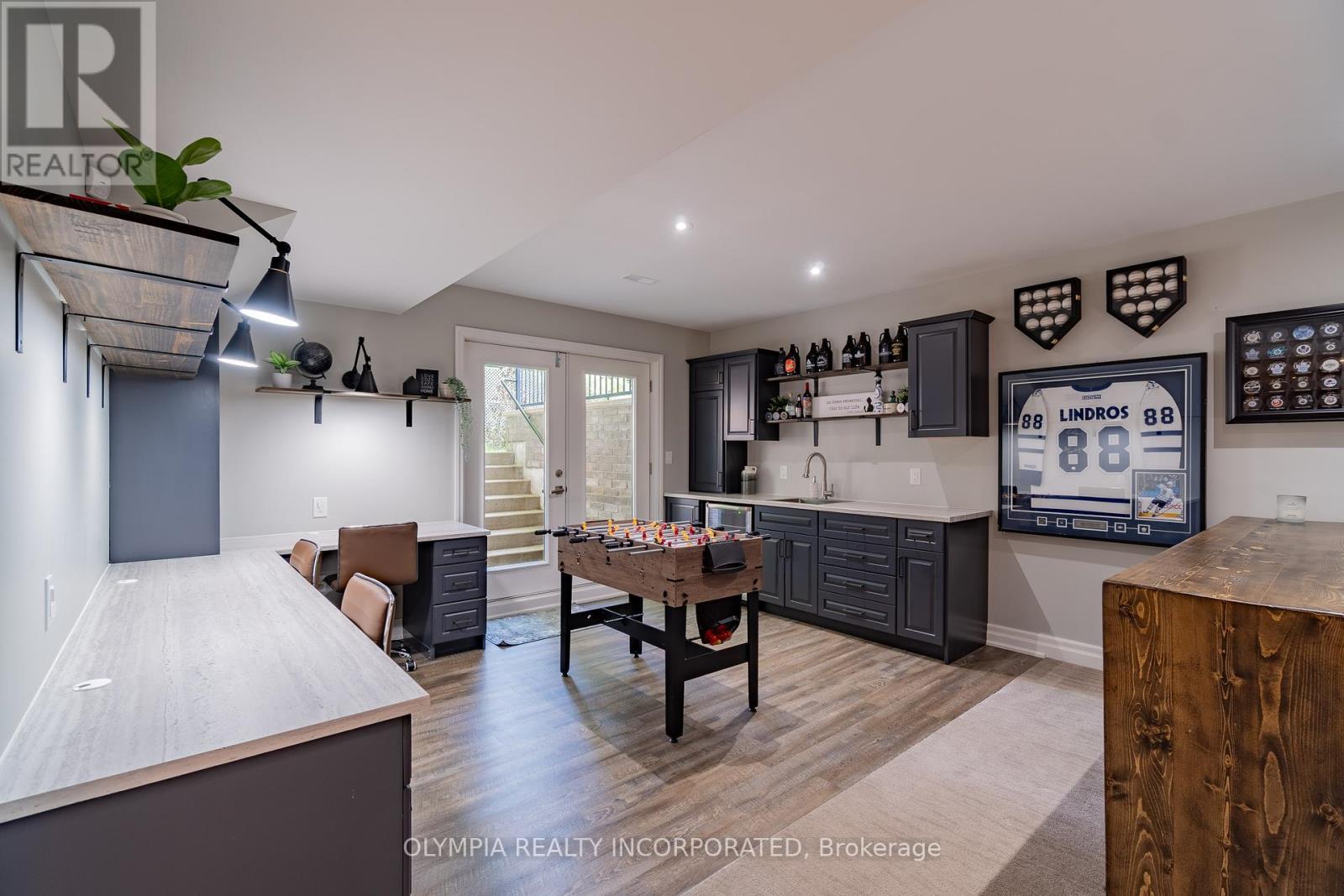 Photo 17 of 6149 Cuviello Court, Niagara Falls ON