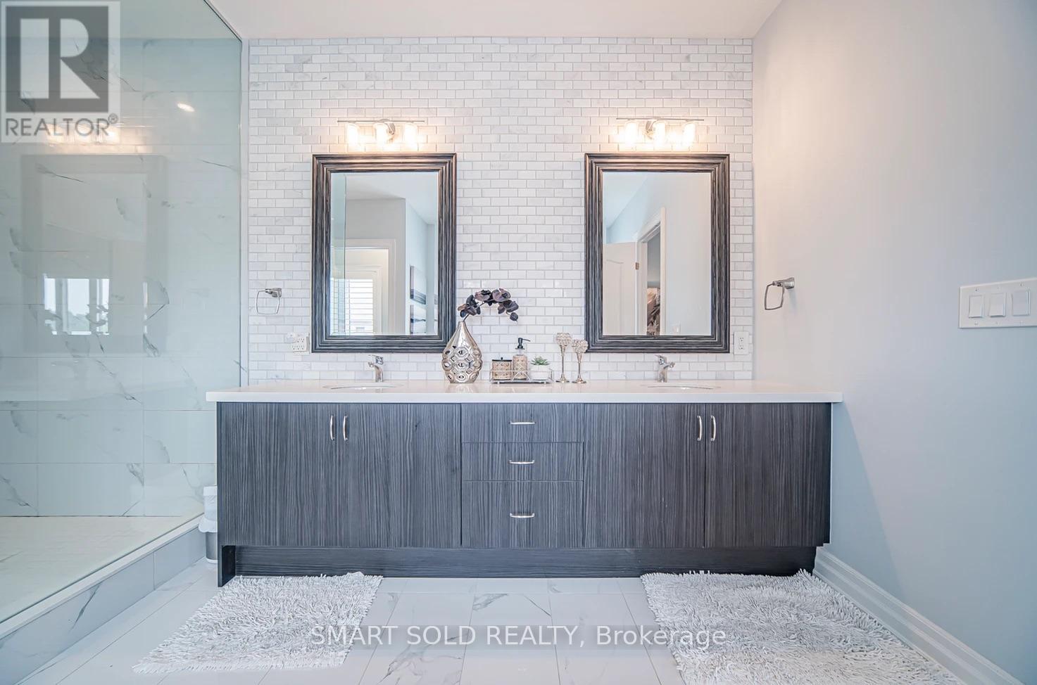 Single Family House for Sale in  ALEX BLACK STREET Vaughan (Patterson) 