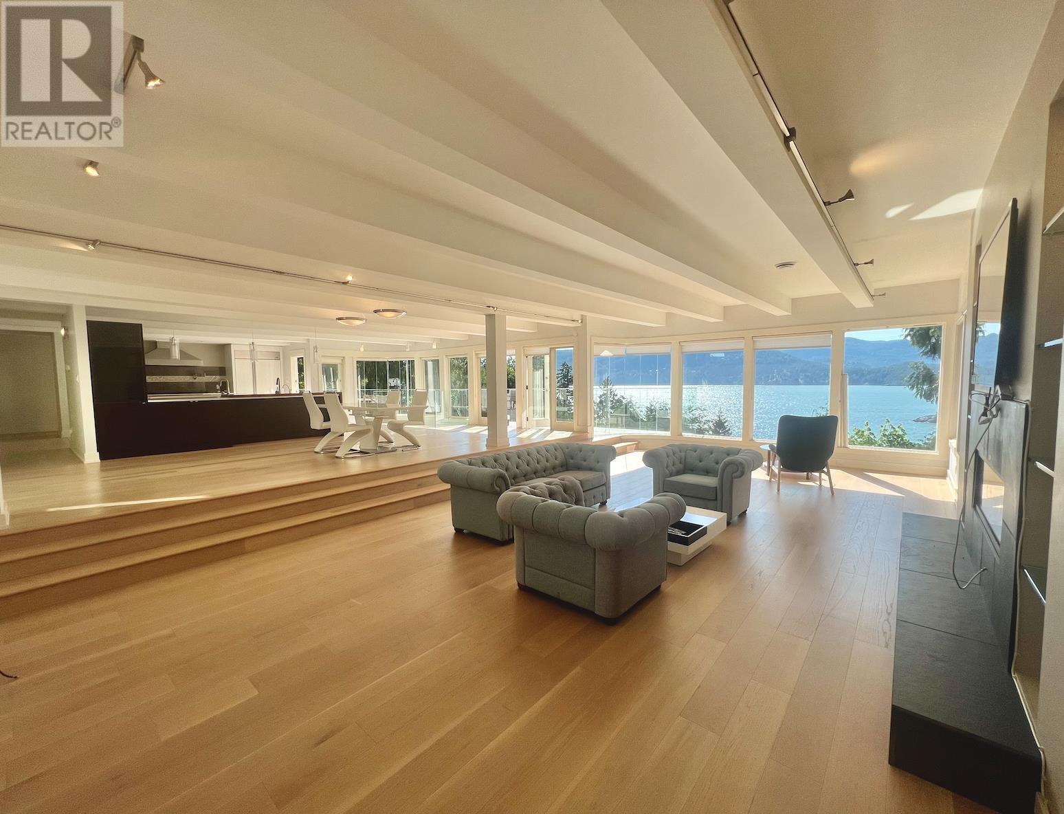 6175 NELSON AVENUE, West Vancouver