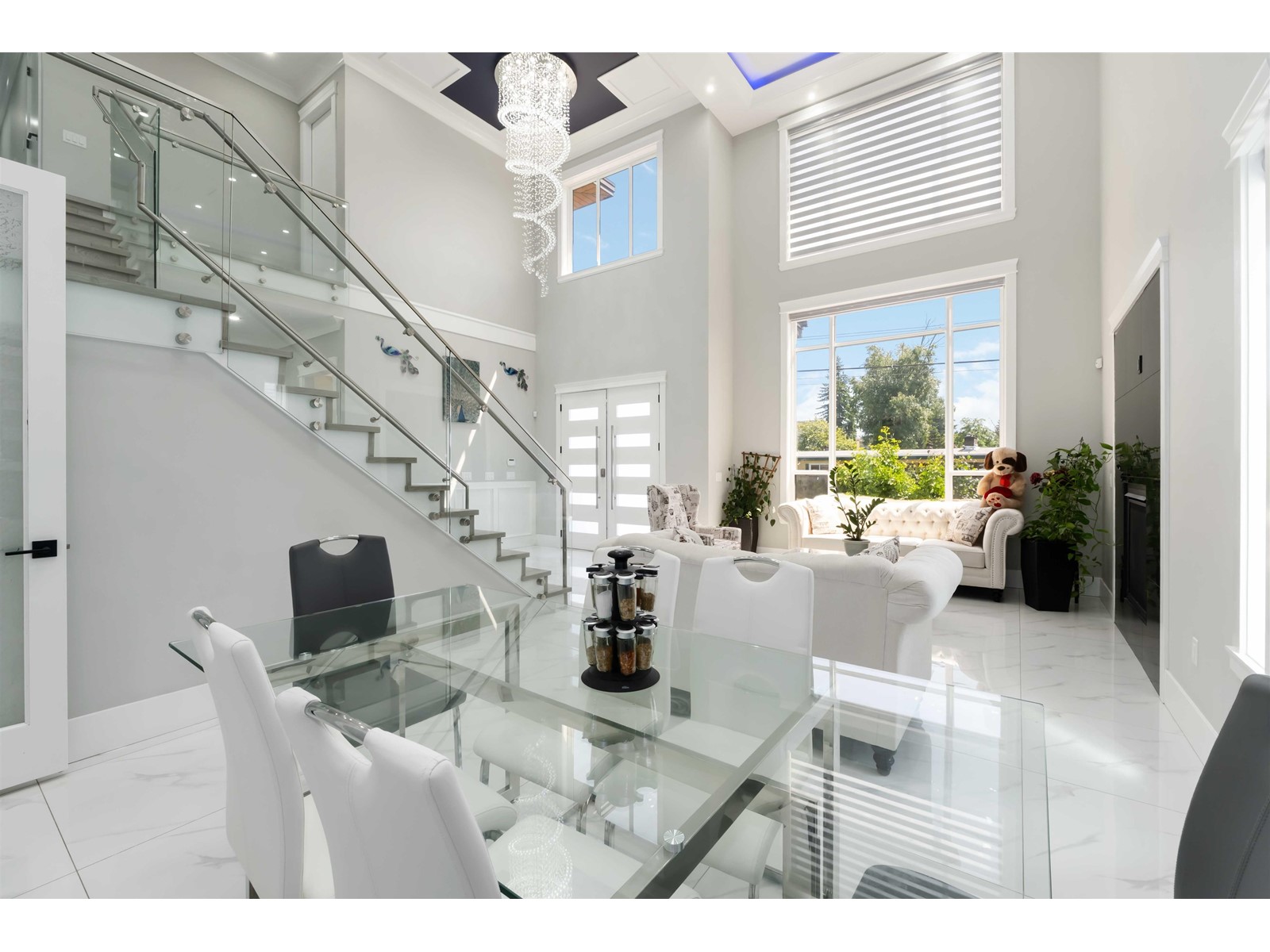 Photo 9 of 32235 Pineview Avenue, Abbotsford BC
