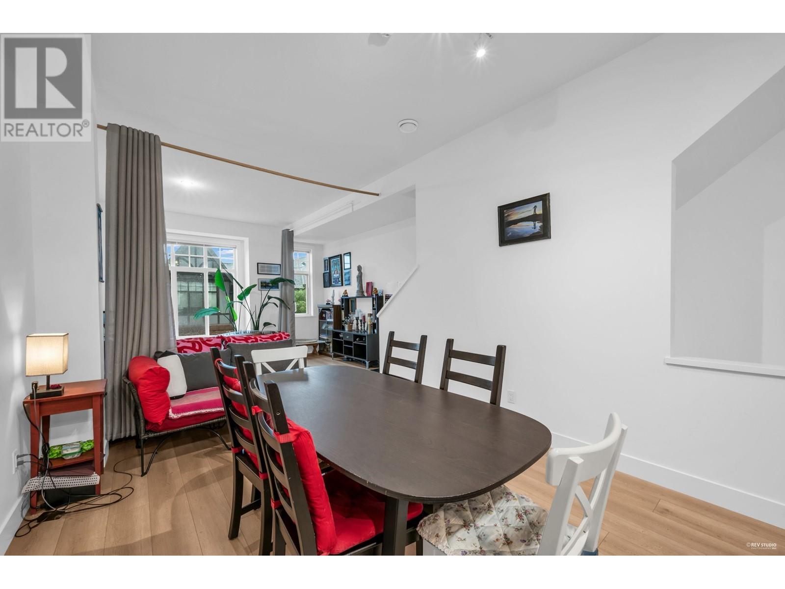 Photo 16 of 64 3552 Victoria Drive, Coquitlam BC