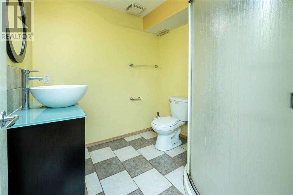 Single Family House for Sale in  Saddleridge Close NE Saddle Ridge Calgary 