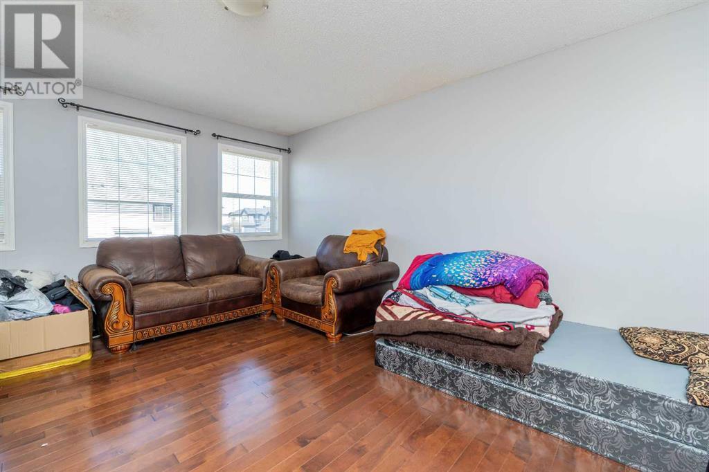 Single Family House for Sale in  Saddleridge Close NE Saddle Ridge Calgary 