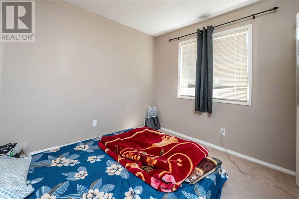 Single Family House for Sale in  Saddleridge Close NE Saddle Ridge Calgary 