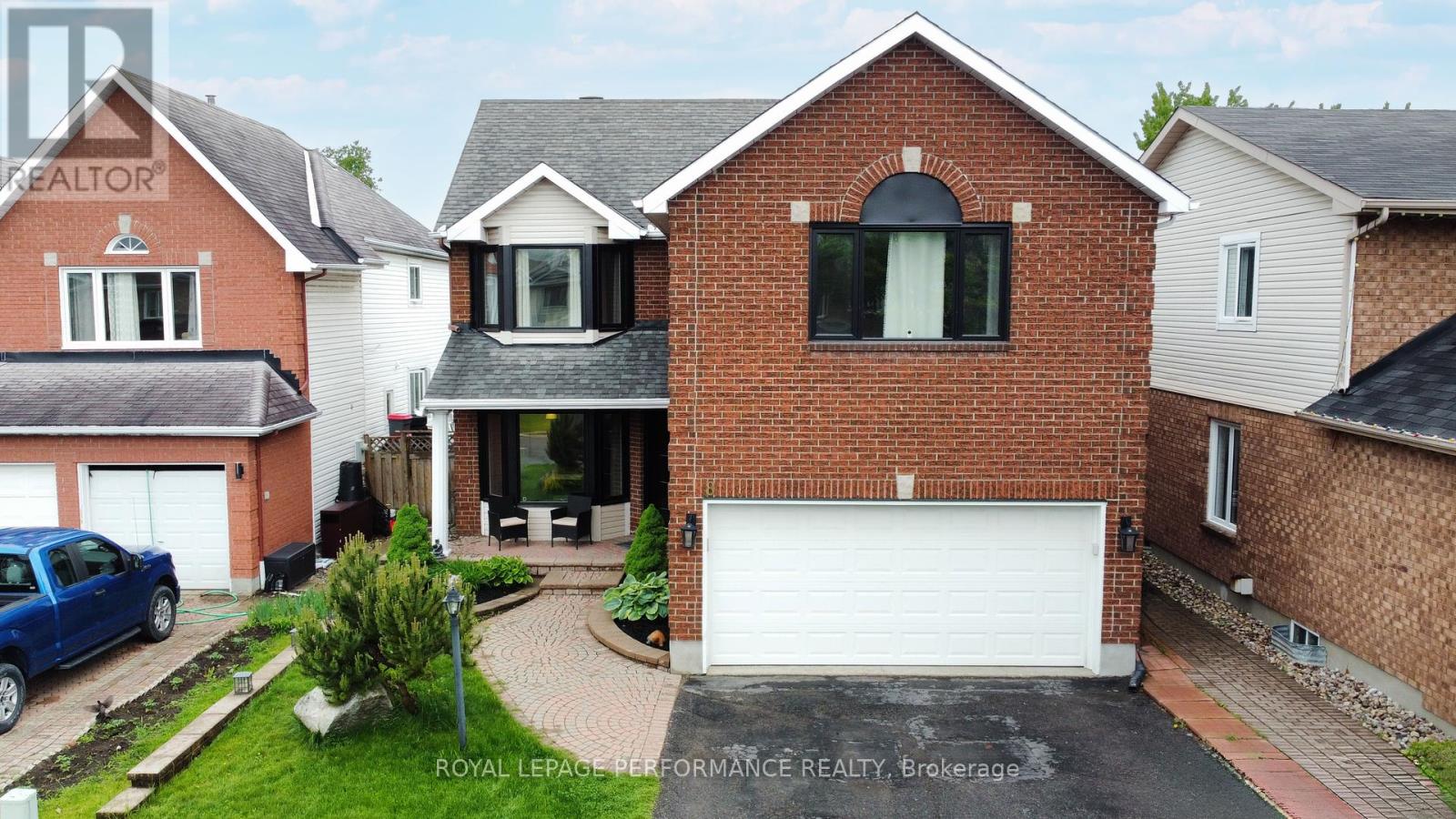 Welcome to 8 Masonbrook Street in Barrhaven!