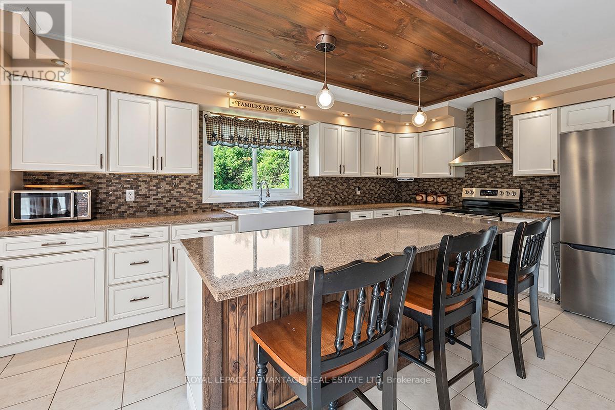 Photo 17 of 541 Pioneer Road, Merrickvillewolford ON