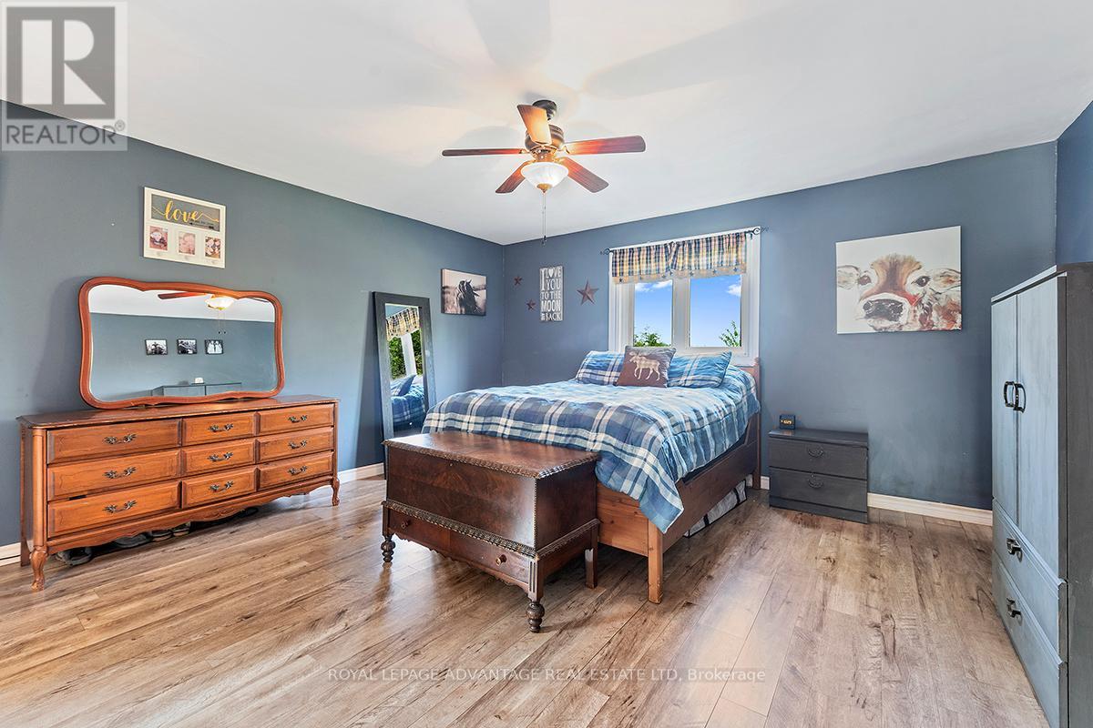 Photo 24 of 541 Pioneer Road, Merrickvillewolford ON